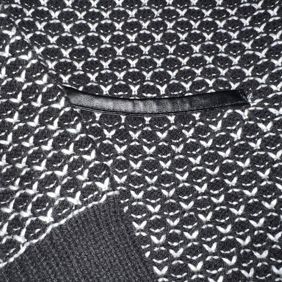 The Limited Zip Up Geometric Zippered Sweater Cardigan-size medium - Picture 3 of 4